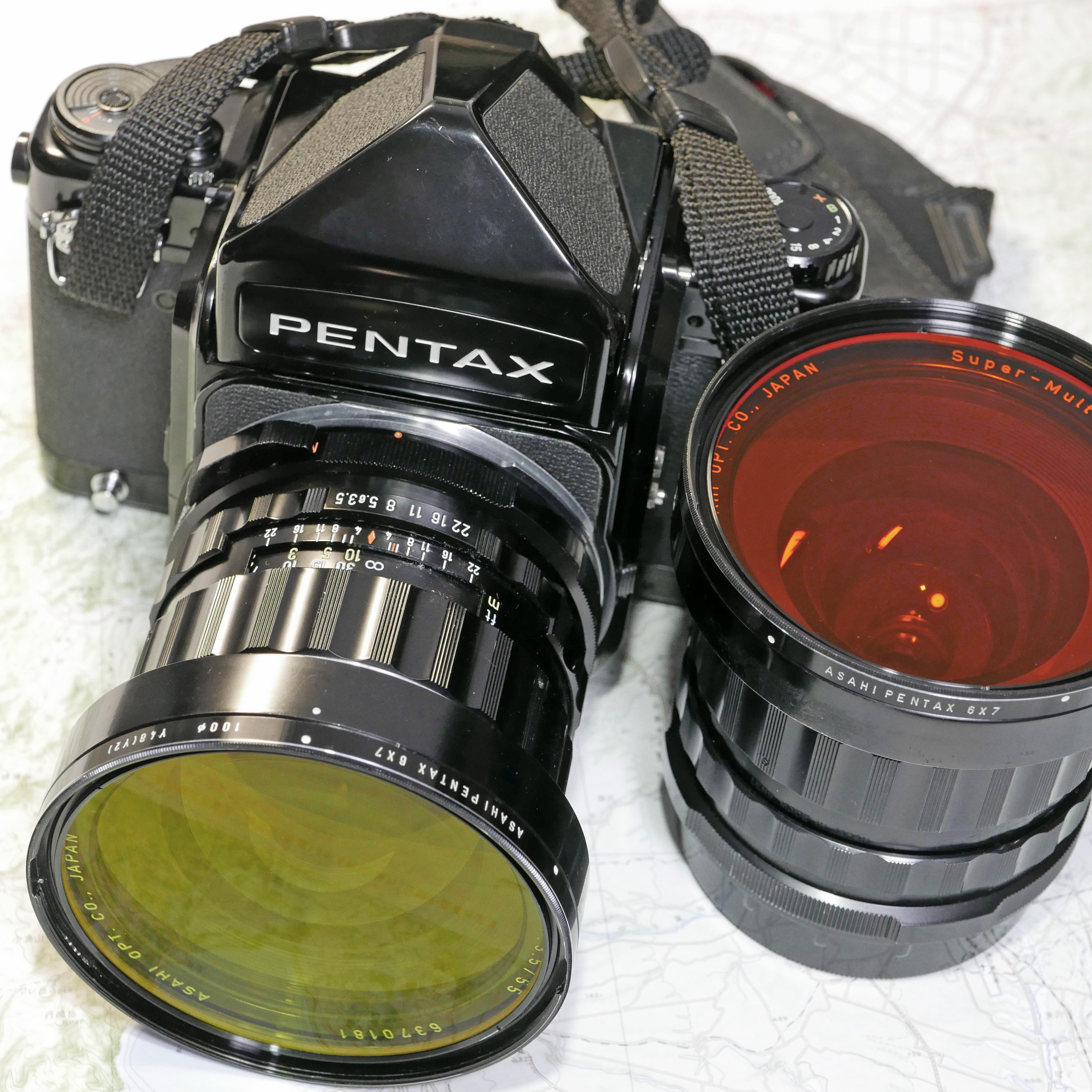 PENTAX（ペンタックス）67に初期の55mm広角レンズで遊ぶ！ 渋谷の街を 