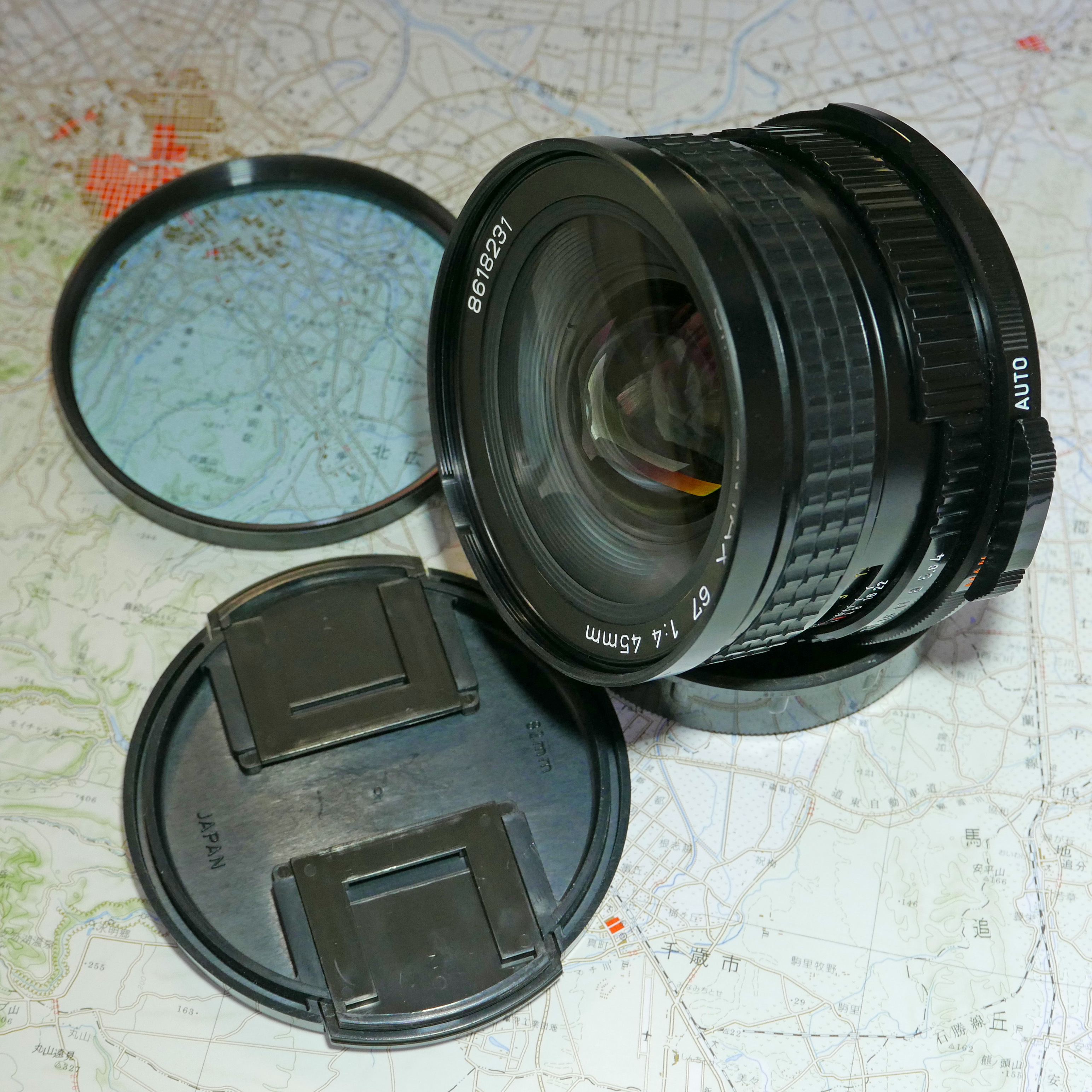 PENTAX（ペンタックス）67、SMC 45mm F4広角レンズで東京駅の早朝を撮る！