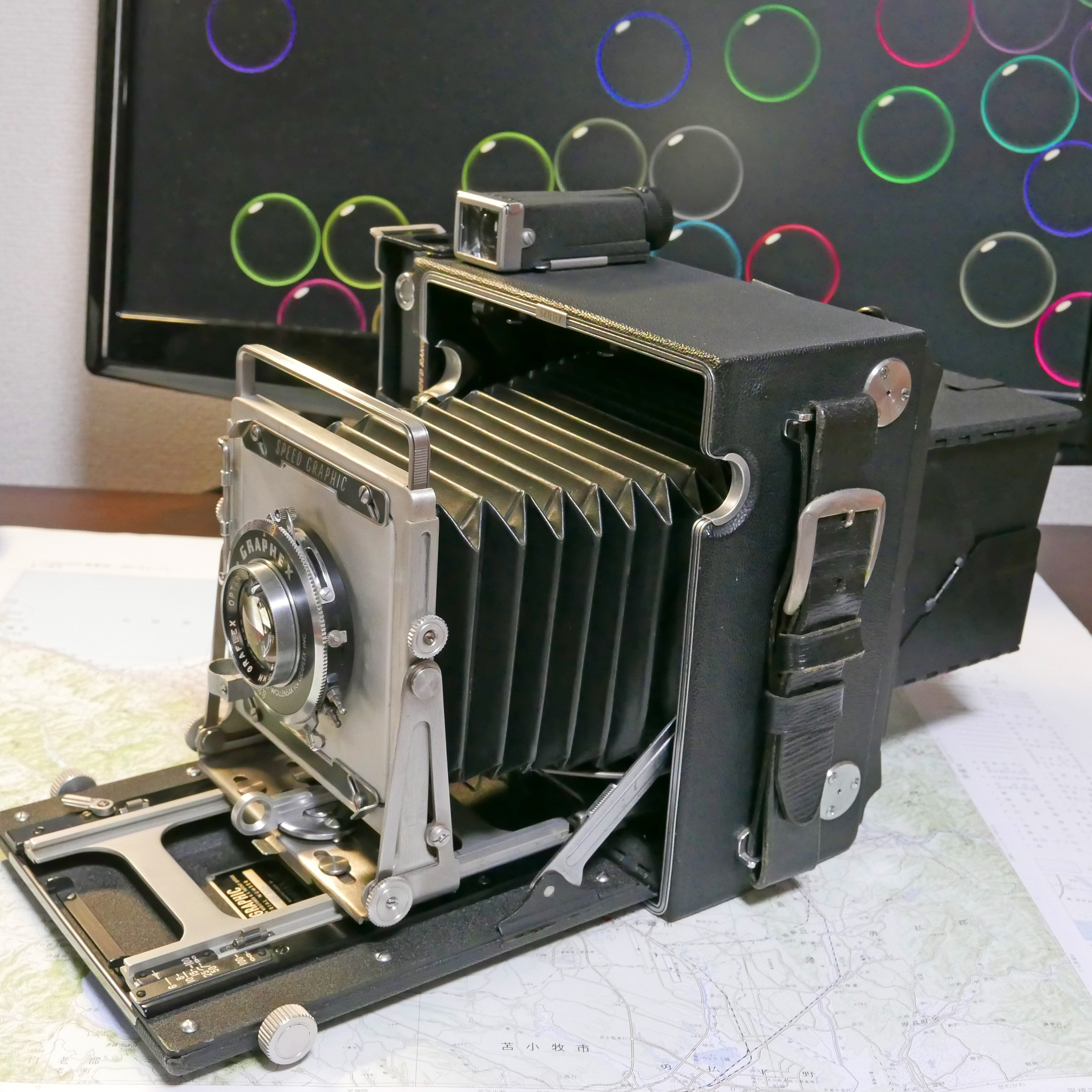 ペースメーカー スピードグラフィック スピグラ で撮影する4x5 グラフレックス オプター135mmで遊ぶ 駆け上がり の楽しむカメラ