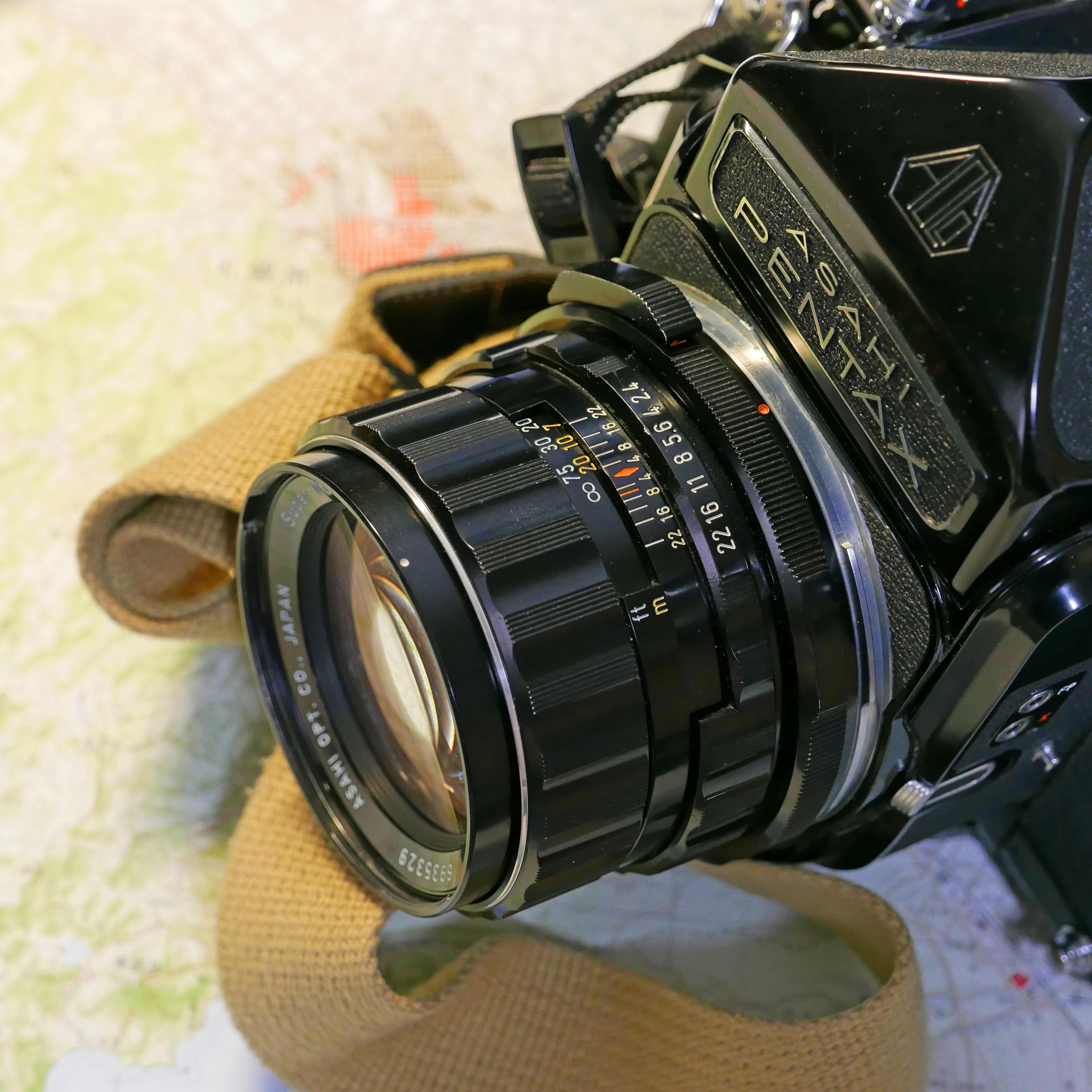 カメラ フィルムカメラ PENTAX67】（ペンタックス）と「S-M-C105mm」で朝の表参道・・街撮りで 