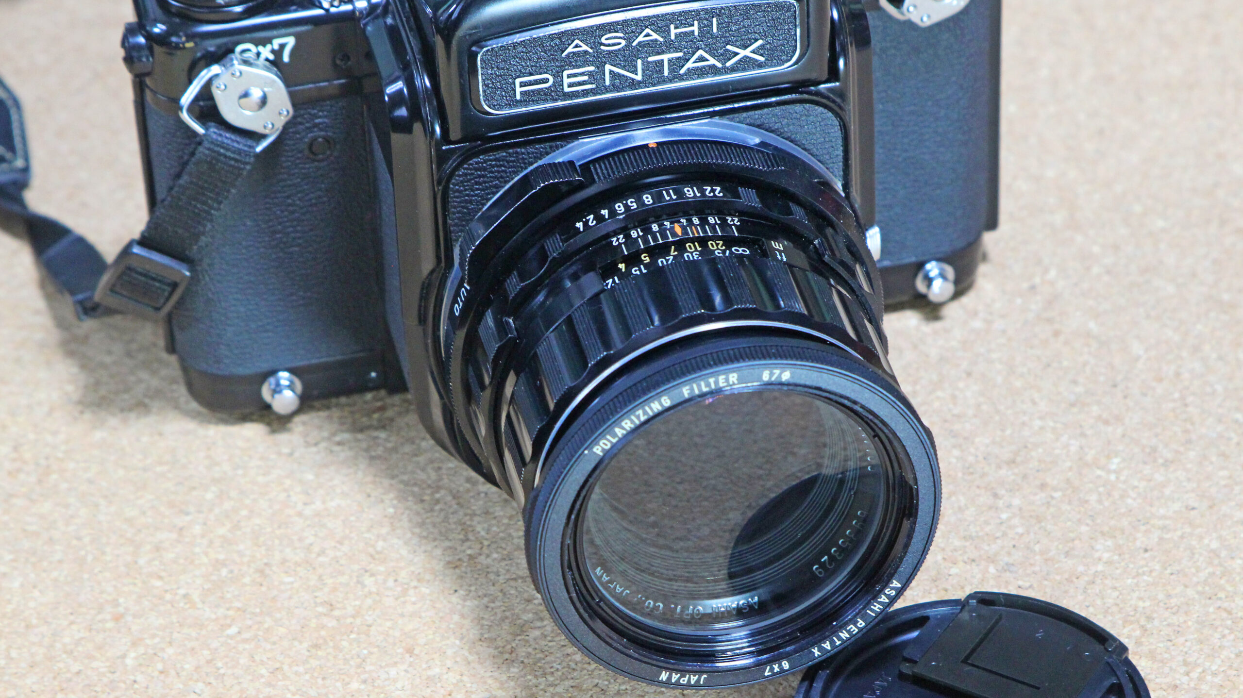 カメラ フィルムカメラ ASAHI PENTAX 6×7のアクセサリー、UV、POLARIZING フィルターほかに 